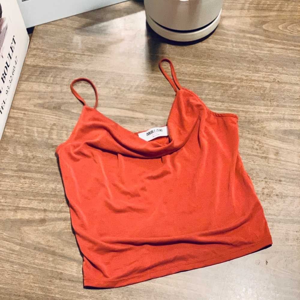 Slinky rust colored tank